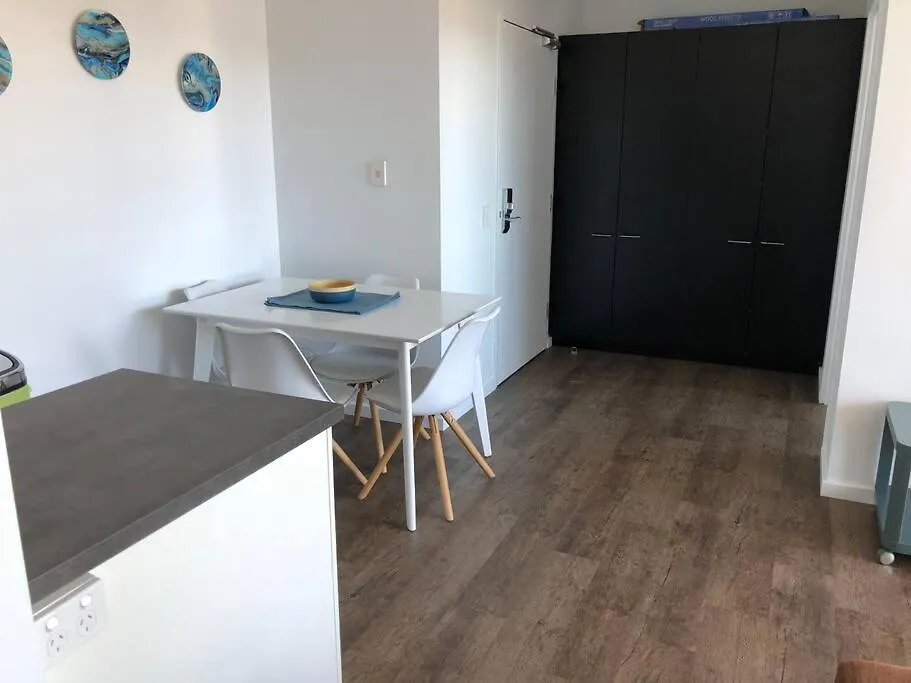 Tindy'S City Pad Adelaide Apartment